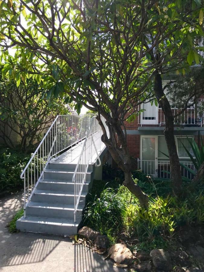 Apartment Paris End Potts Point Harbour View!