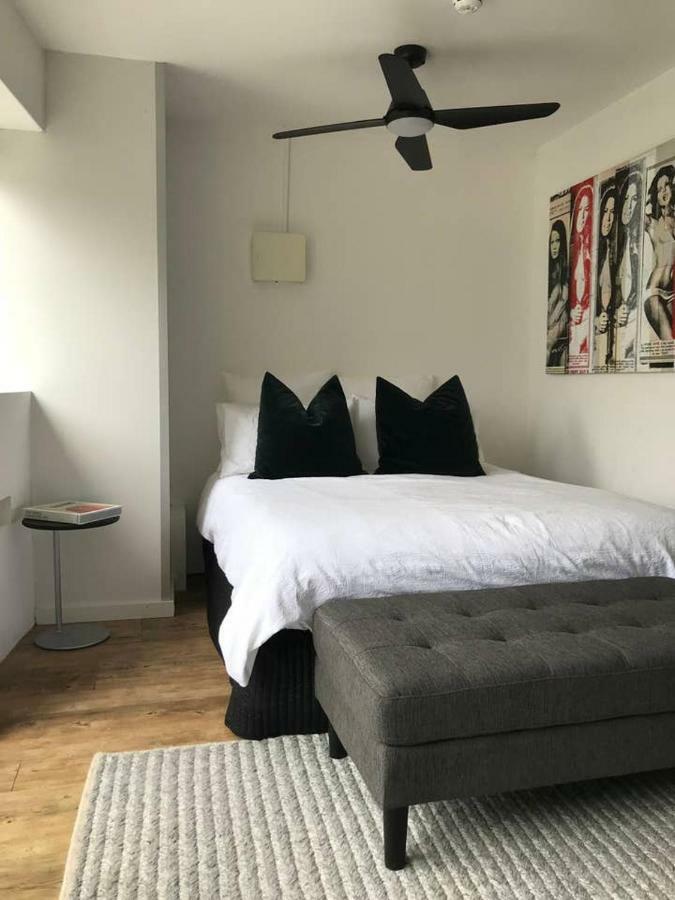 Apartment Paris End Potts Point Harbour View! *